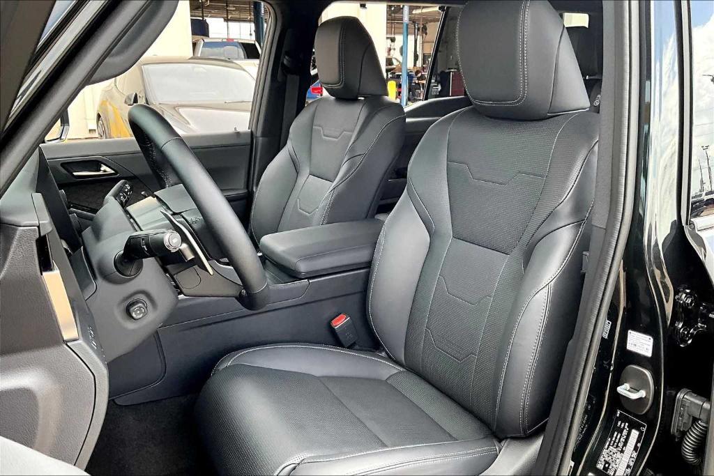 used 2025 Lexus GX 550 car, priced at $90,500