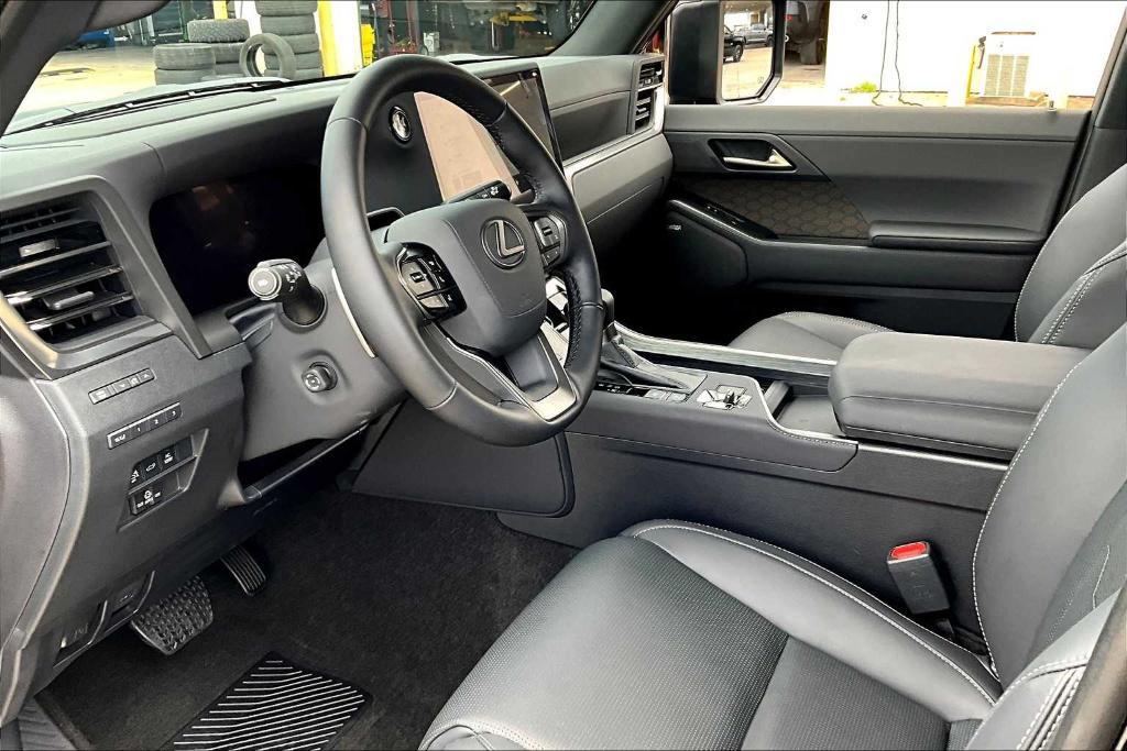 used 2025 Lexus GX 550 car, priced at $90,500