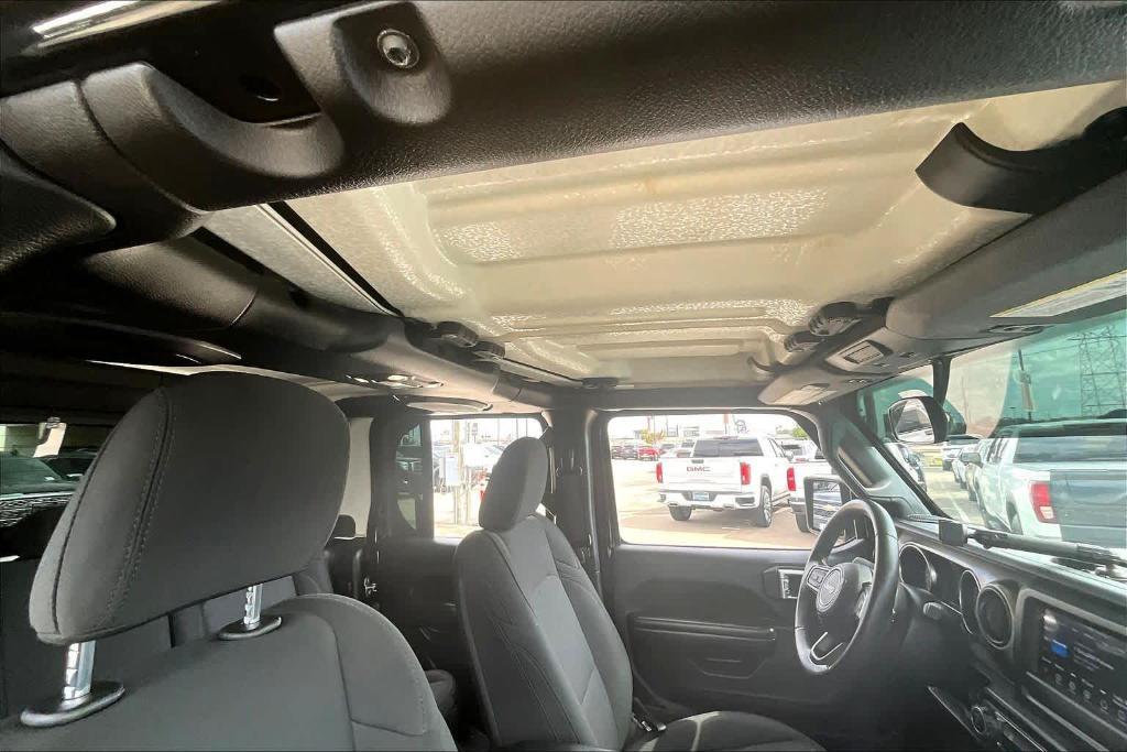 used 2020 Jeep Gladiator car, priced at $27,800