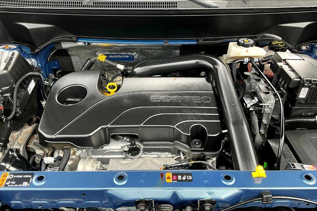 used 2024 Chevrolet Equinox car, priced at $21,900