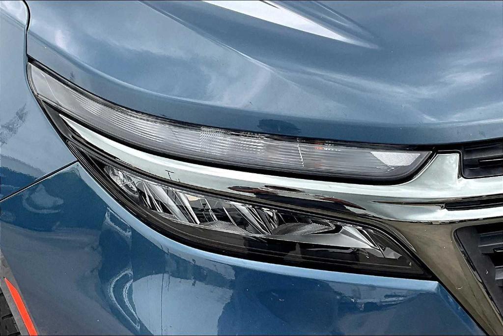 used 2024 Chevrolet Equinox car, priced at $21,900