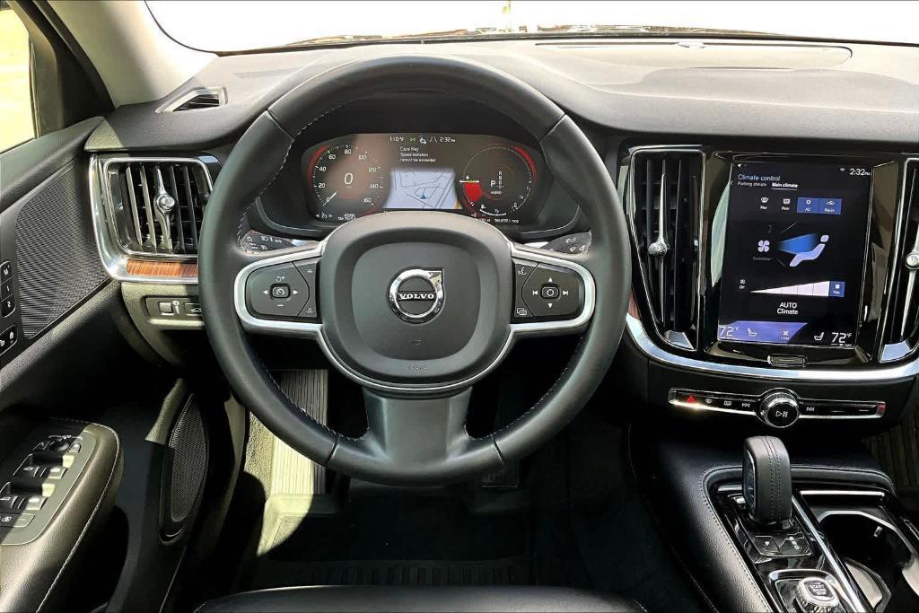 used 2021 Volvo S60 Recharge Plug-In Hybrid car, priced at $24,550