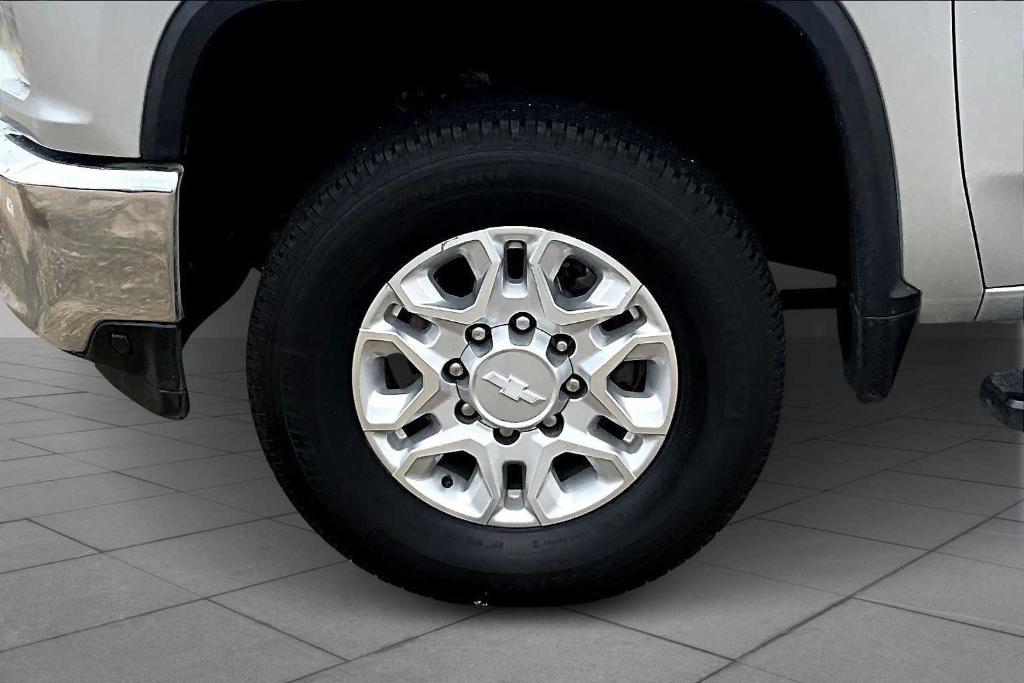 used 2020 Chevrolet Silverado 2500 car, priced at $35,998