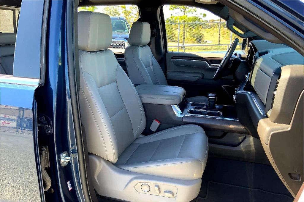 used 2023 GMC Sierra 1500 car, priced at $48,395