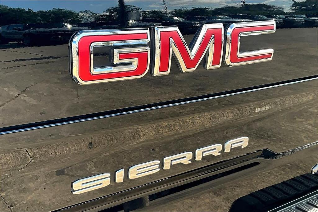 used 2023 GMC Sierra 1500 car, priced at $52,900