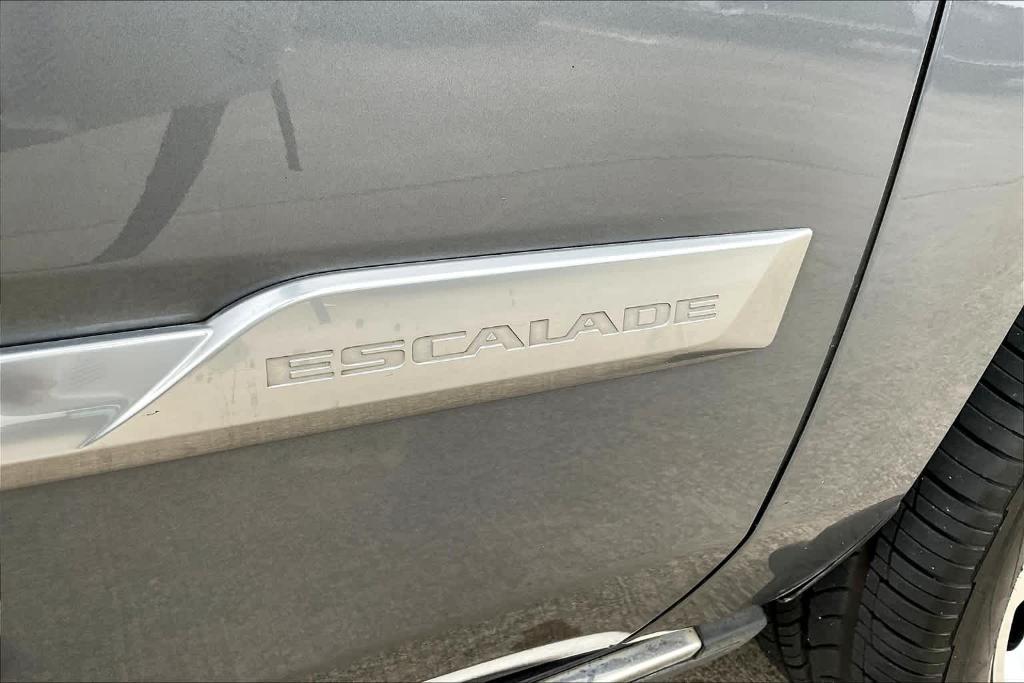 used 2020 Cadillac Escalade car, priced at $44,100