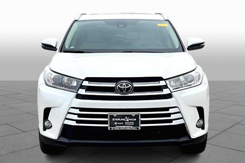 used 2019 Toyota Highlander car, priced at $25,100