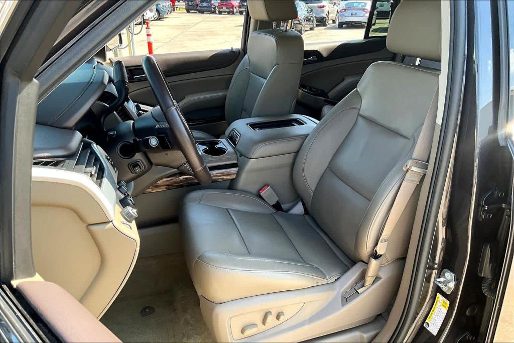 used 2016 GMC Yukon car, priced at $18,997