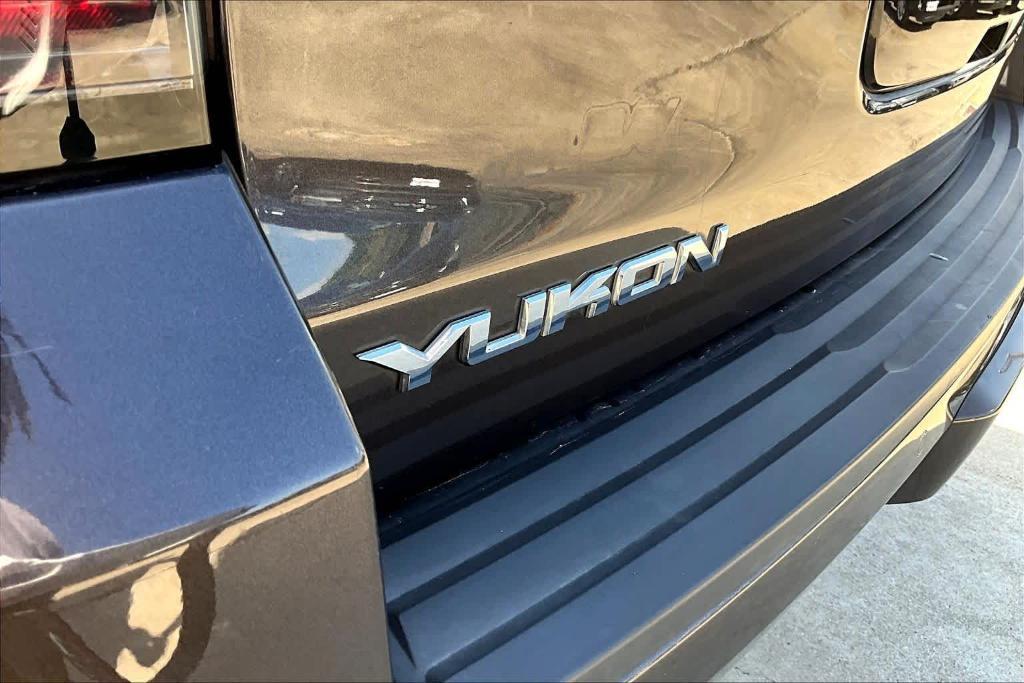 used 2016 GMC Yukon car, priced at $18,997