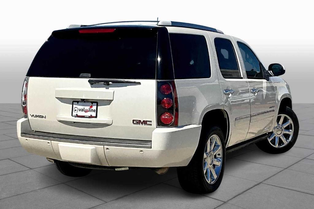 used 2013 GMC Yukon car, priced at $17,800