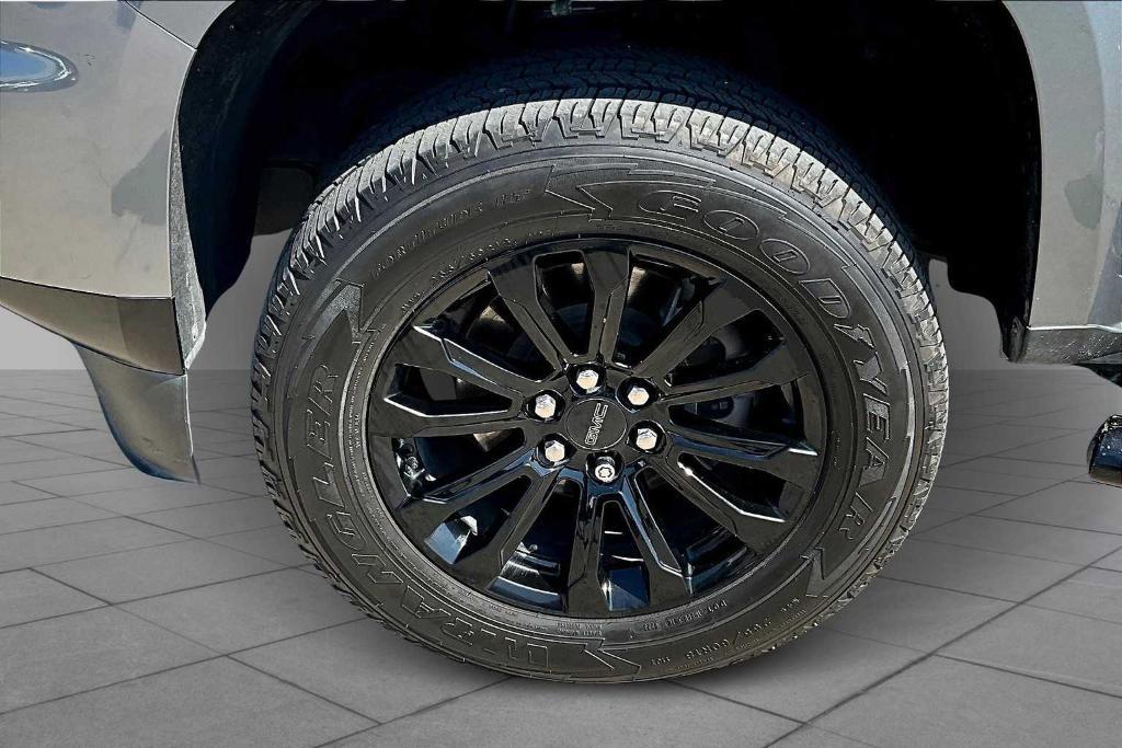 used 2022 GMC Canyon car, priced at $29,702