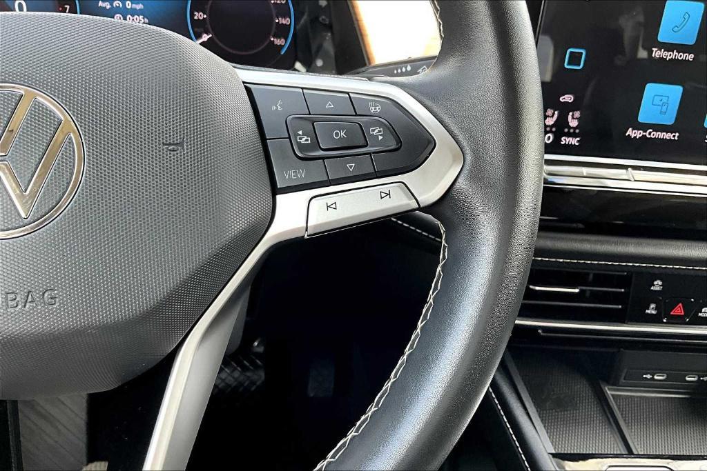 used 2024 Volkswagen Atlas car, priced at $32,900