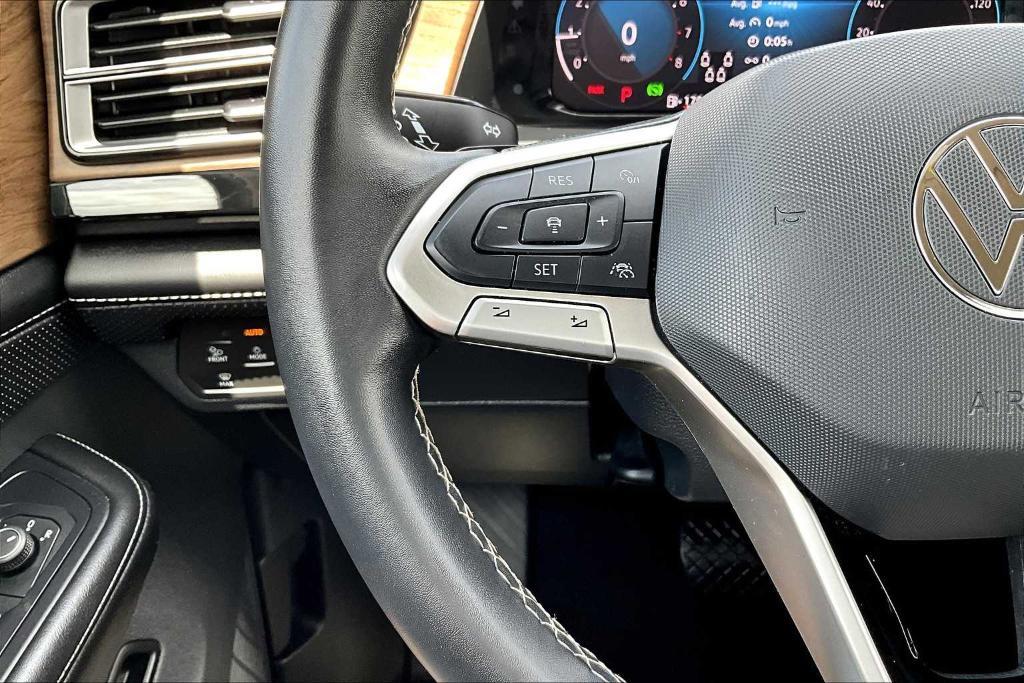 used 2024 Volkswagen Atlas car, priced at $32,900