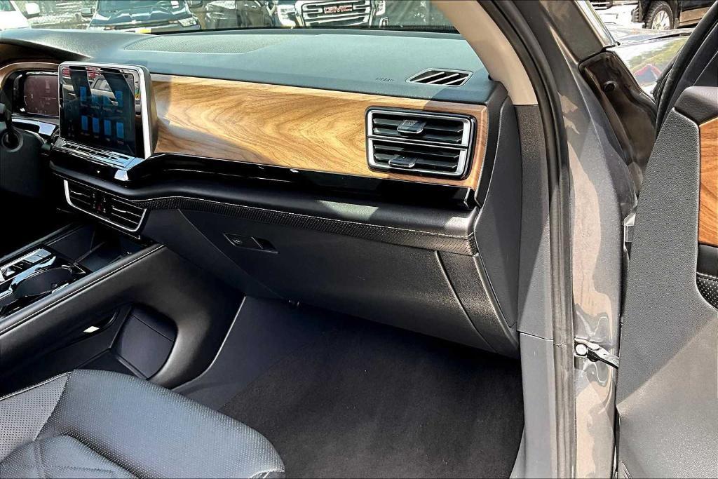 used 2024 Volkswagen Atlas car, priced at $32,900