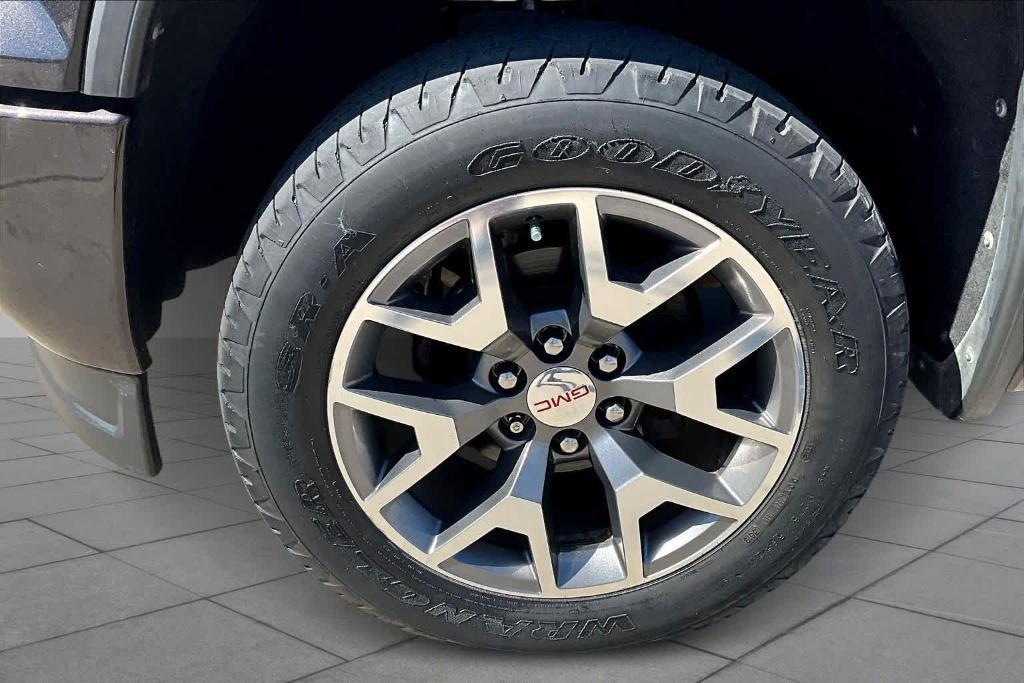 used 2015 GMC Sierra 1500 car, priced at $26,998