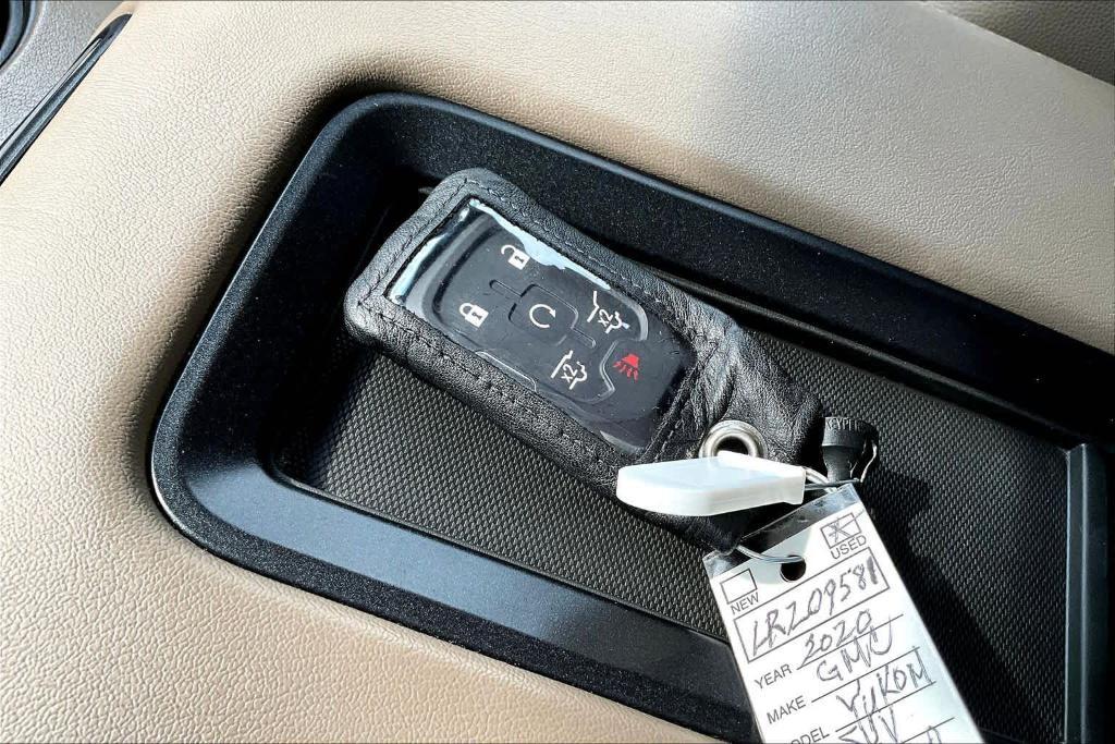 used 2020 GMC Yukon car, priced at $29,990