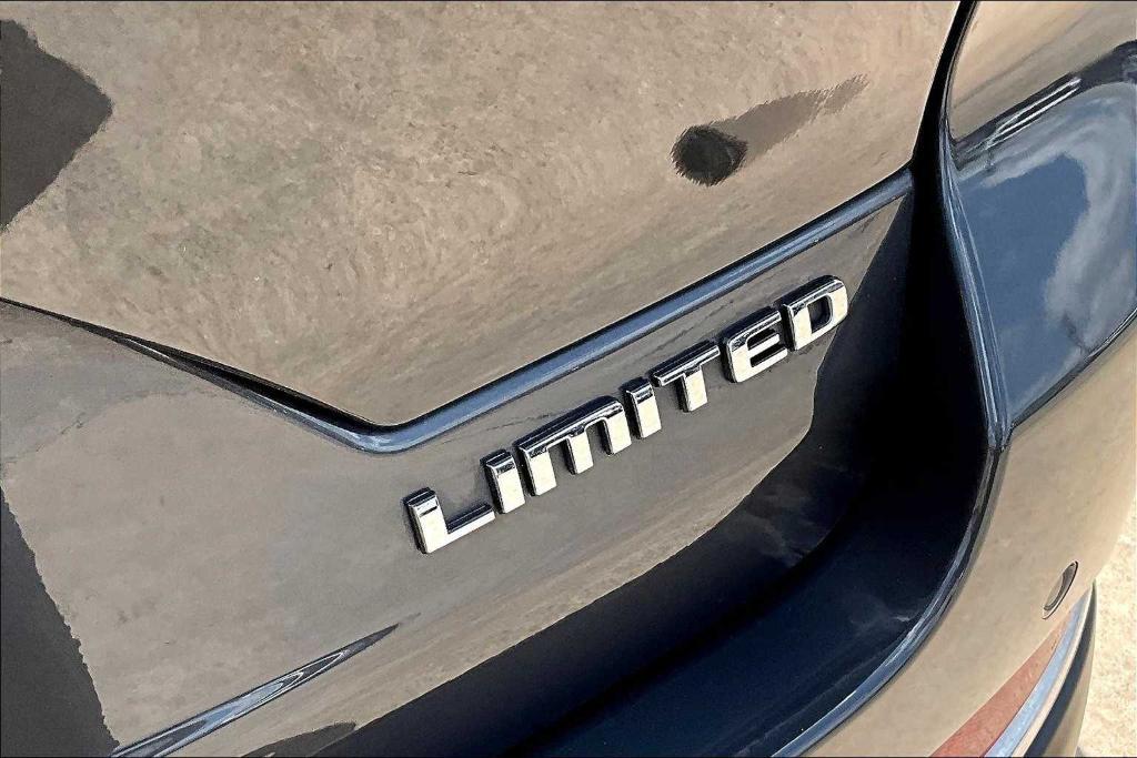 used 2022 Jeep Grand Cherokee car, priced at $31,585