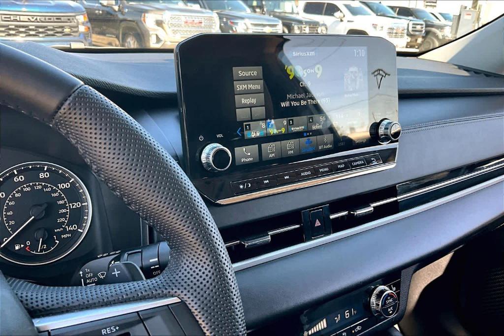 used 2023 Mitsubishi Outlander car, priced at $24,992