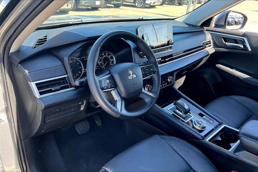 used 2023 Mitsubishi Outlander car, priced at $24,992