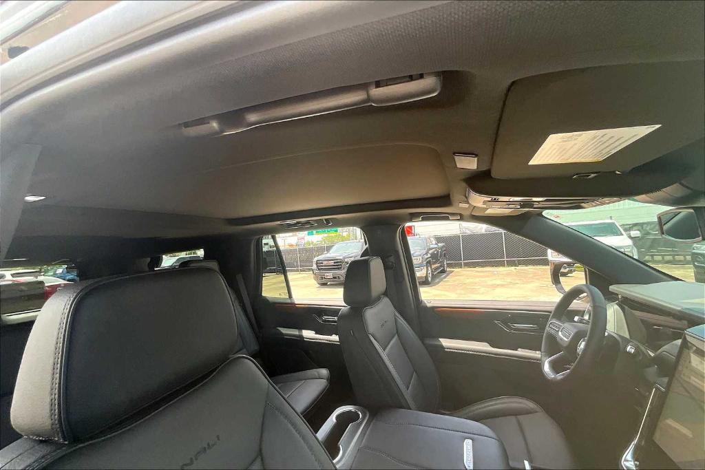 used 2025 GMC Yukon car, priced at $79,920
