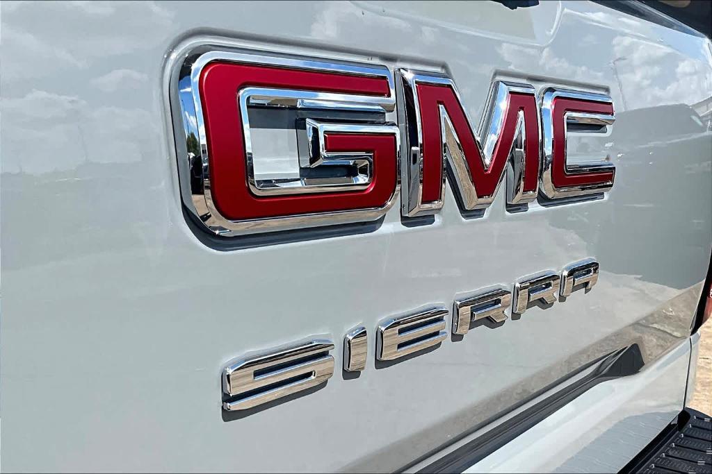 new 2025 GMC Sierra 1500 car, priced at $48,414