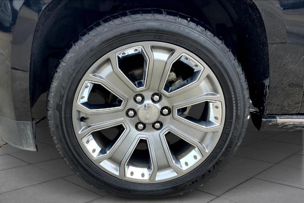 used 2016 GMC Yukon car, priced at $21,000