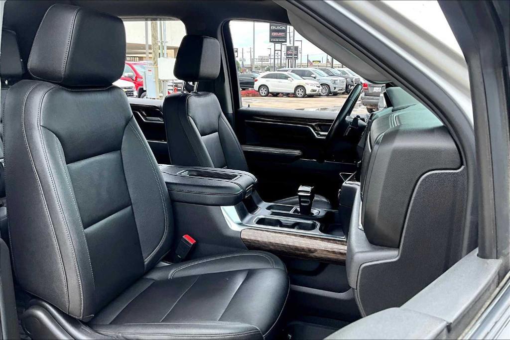 used 2022 GMC Sierra 1500 car, priced at $38,750