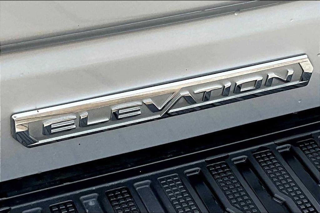 used 2022 GMC Sierra 1500 car, priced at $38,750
