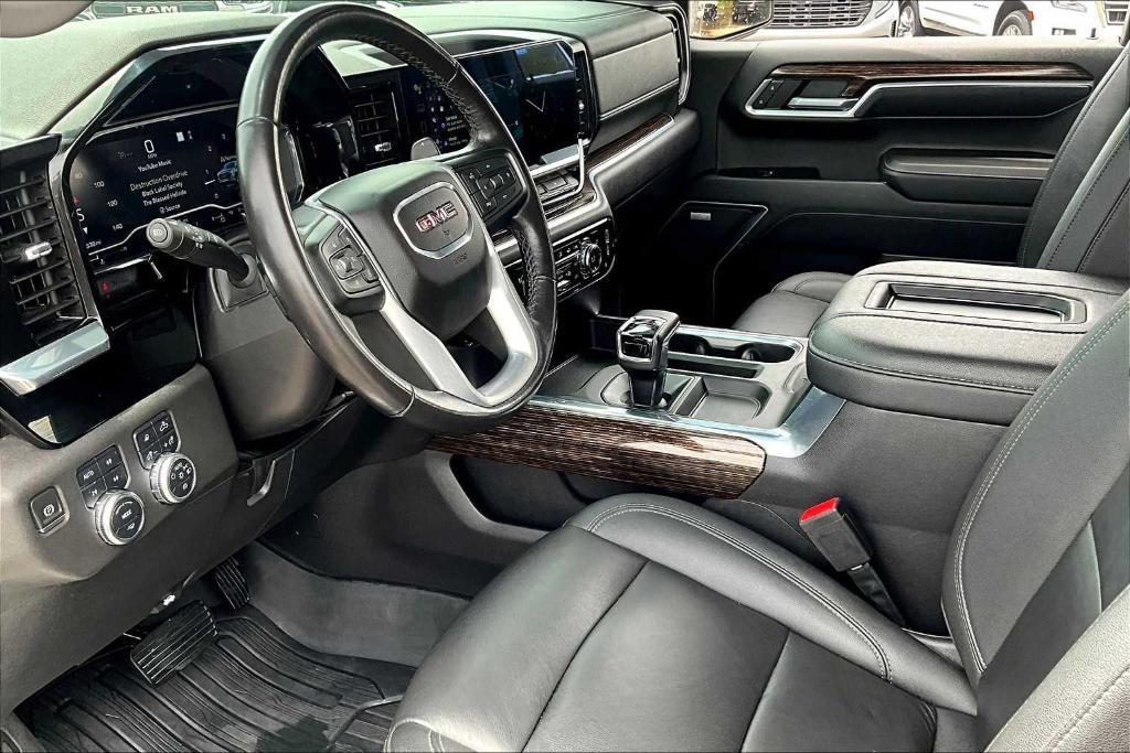 used 2022 GMC Sierra 1500 car, priced at $38,750