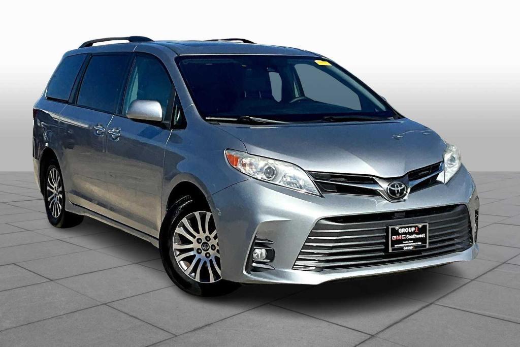 used 2018 Toyota Sienna car, priced at $23,400