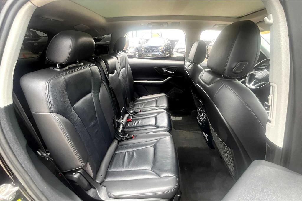 used 2018 Audi Q7 car, priced at $17,200