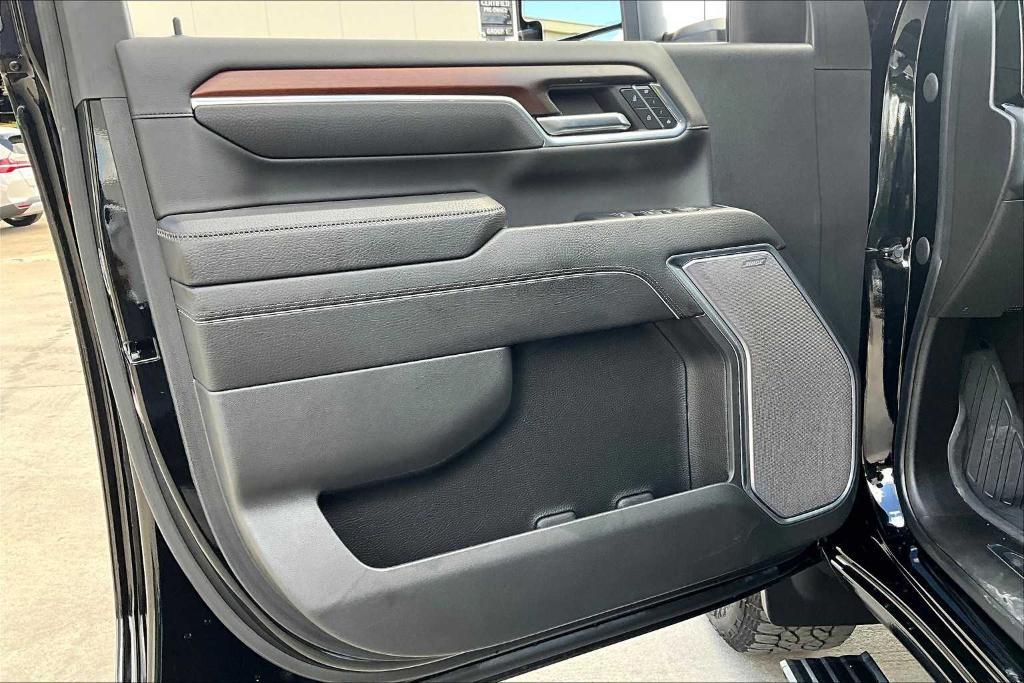 used 2024 GMC Sierra 2500 car, priced at $73,160
