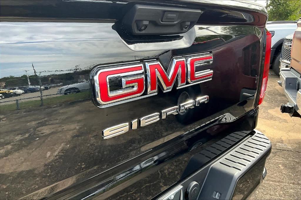 new 2025 GMC Sierra 1500 car, priced at $41,843