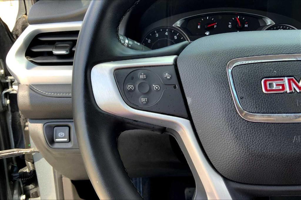 used 2023 GMC Acadia car, priced at $27,999