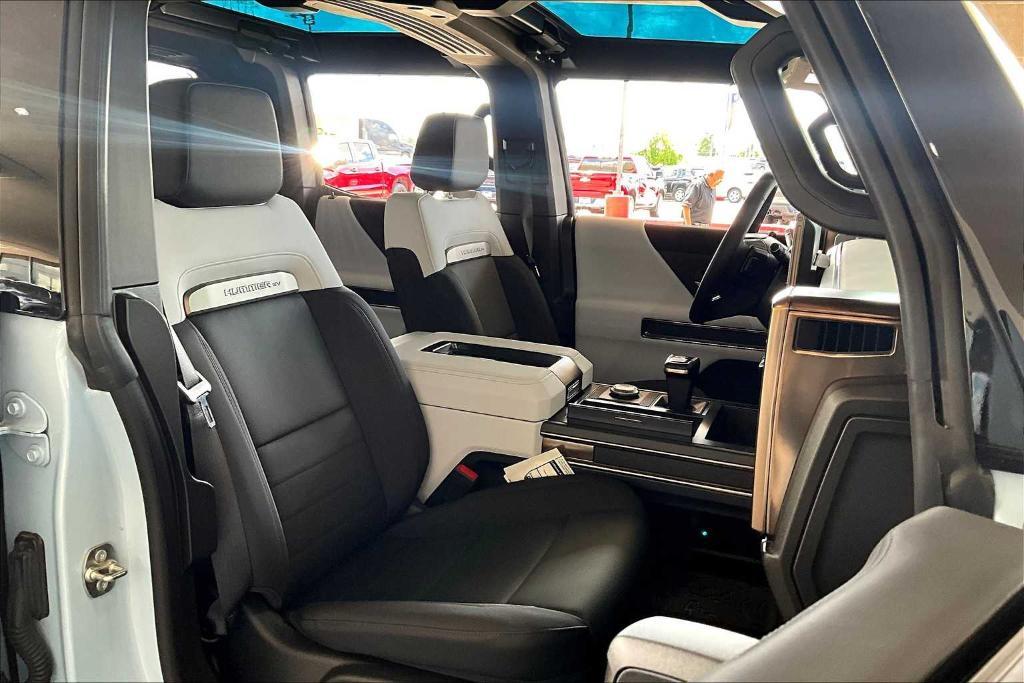 used 2025 GMC HUMMER EV Pickup car, priced at $95,320