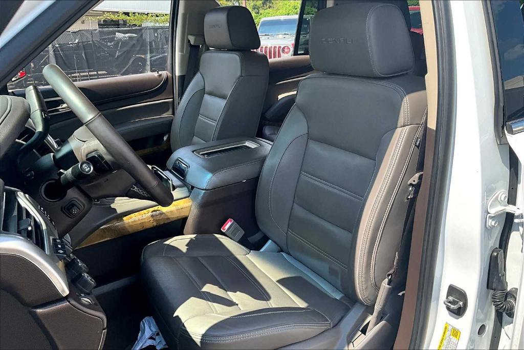 used 2017 GMC Yukon car, priced at $32,299