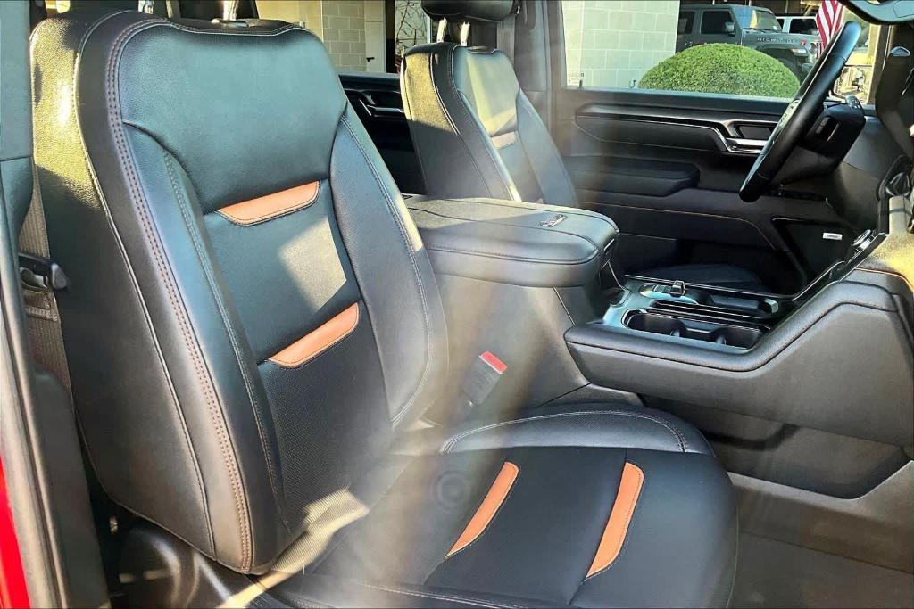 used 2025 GMC Sierra 2500 car, priced at $79,200