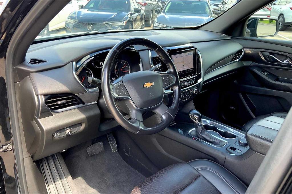 used 2022 Chevrolet Traverse car, priced at $33,750