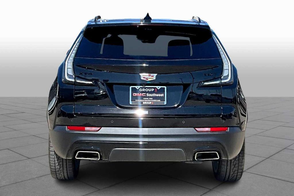 used 2022 Cadillac XT4 car, priced at $26,400