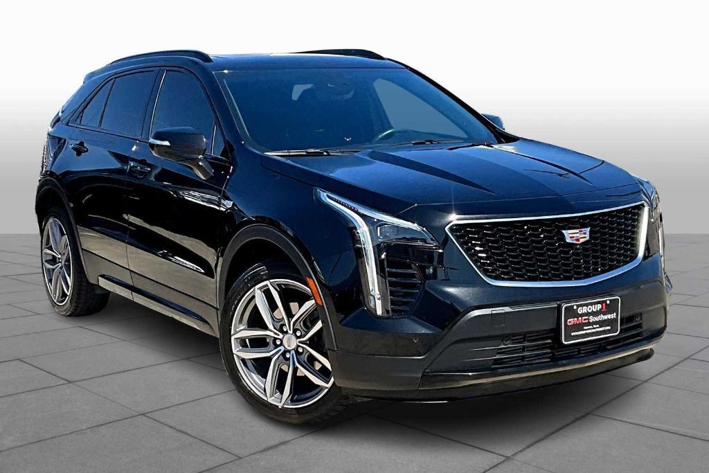 used 2022 Cadillac XT4 car, priced at $26,400