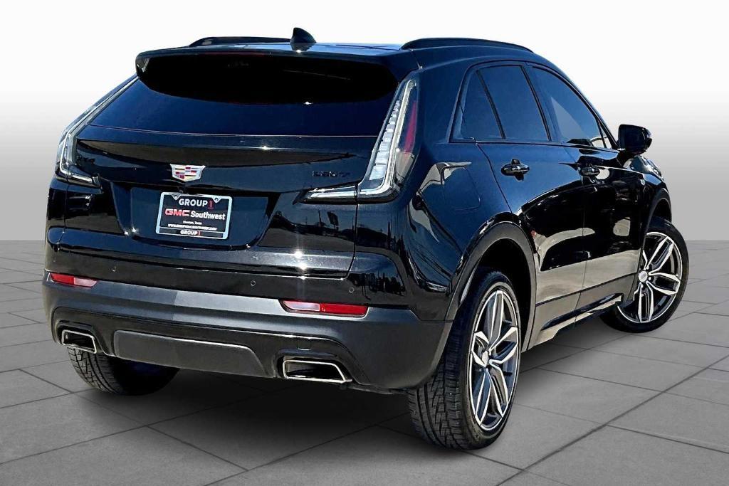 used 2022 Cadillac XT4 car, priced at $26,400