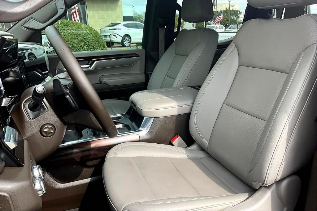 used 2023 GMC Sierra 1500 car, priced at $43,188