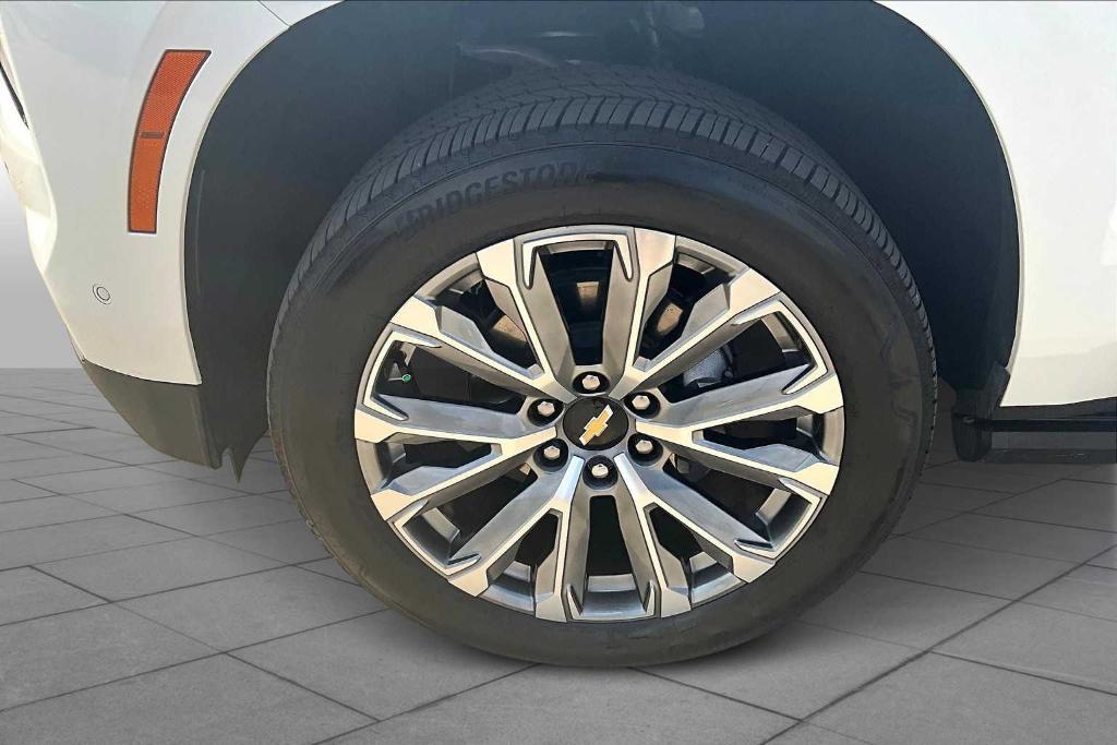 used 2025 Chevrolet Suburban car, priced at $84,998