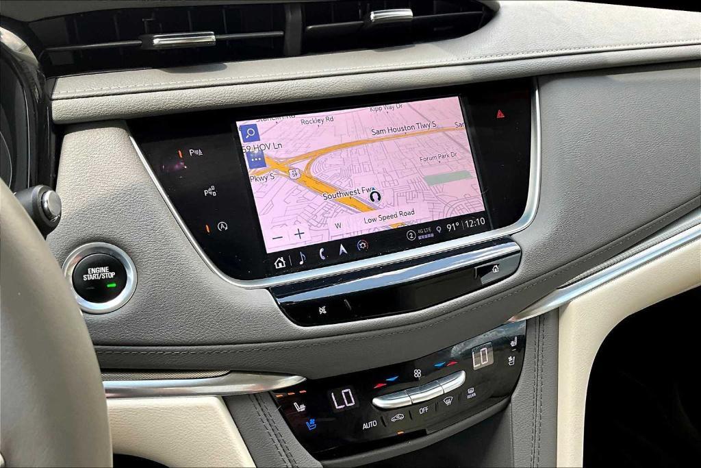 used 2022 Cadillac XT5 car, priced at $28,499