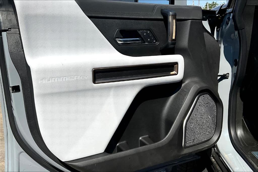 new 2025 GMC HUMMER EV car, priced at $114,910