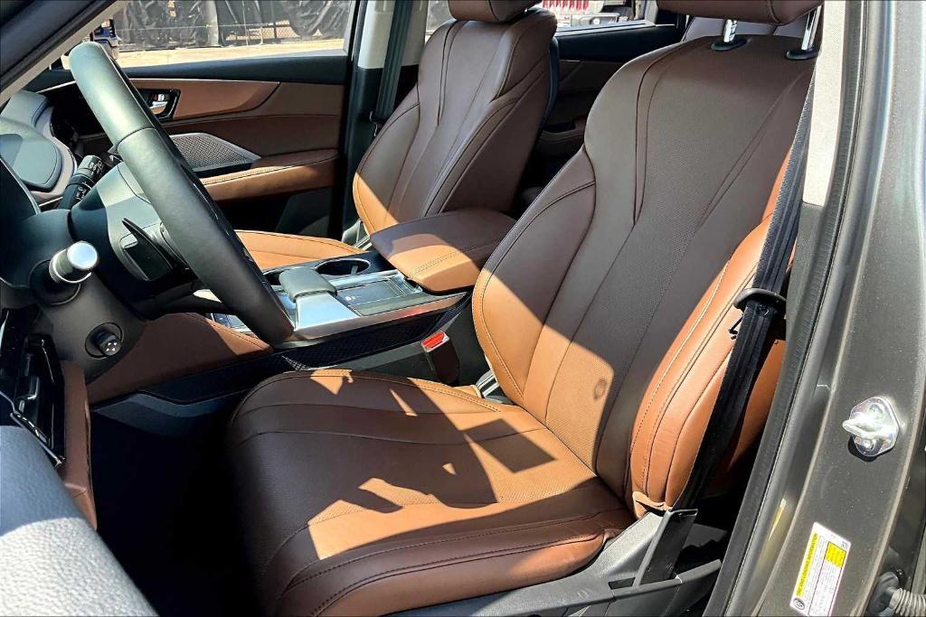 used 2024 Acura MDX car, priced at $42,595