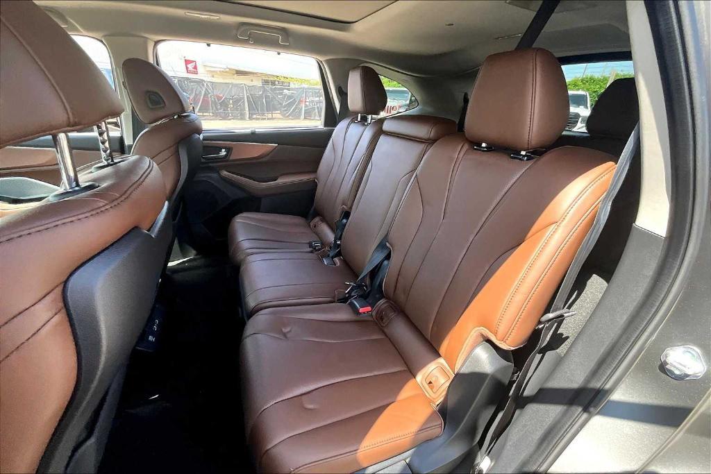 used 2024 Acura MDX car, priced at $42,595