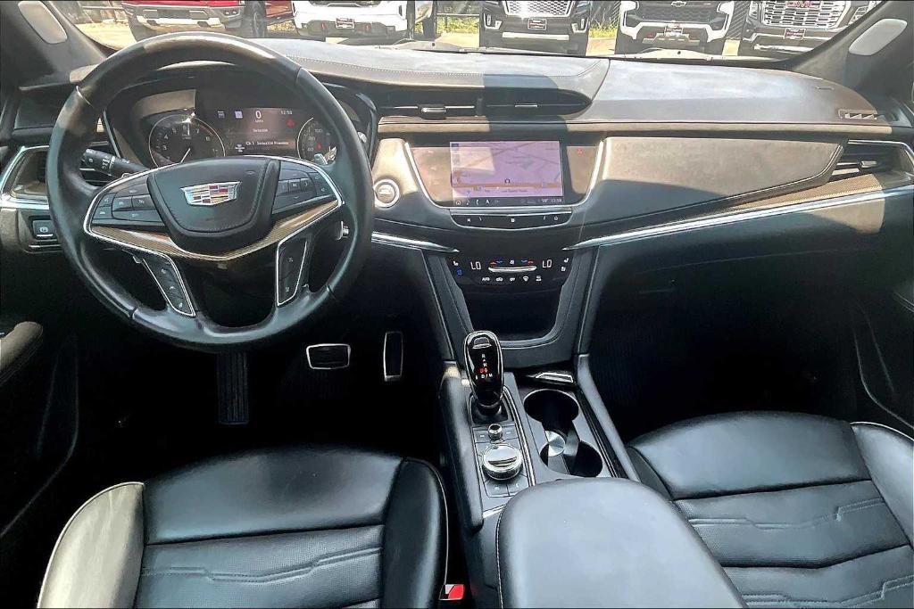 used 2020 Cadillac XT5 car, priced at $28,070