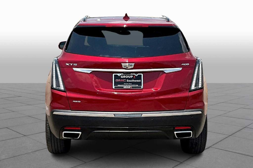 used 2020 Cadillac XT5 car, priced at $28,070