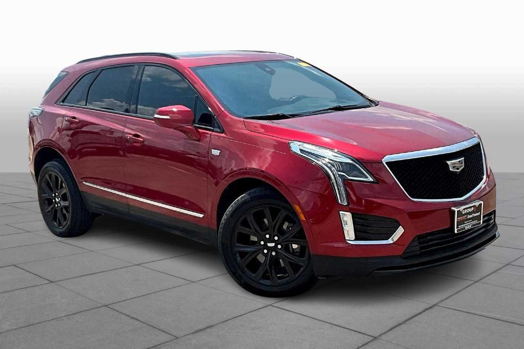 used 2020 Cadillac XT5 car, priced at $28,070